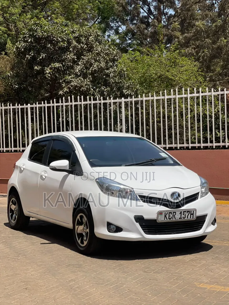 Toyota Vitz 2012 White