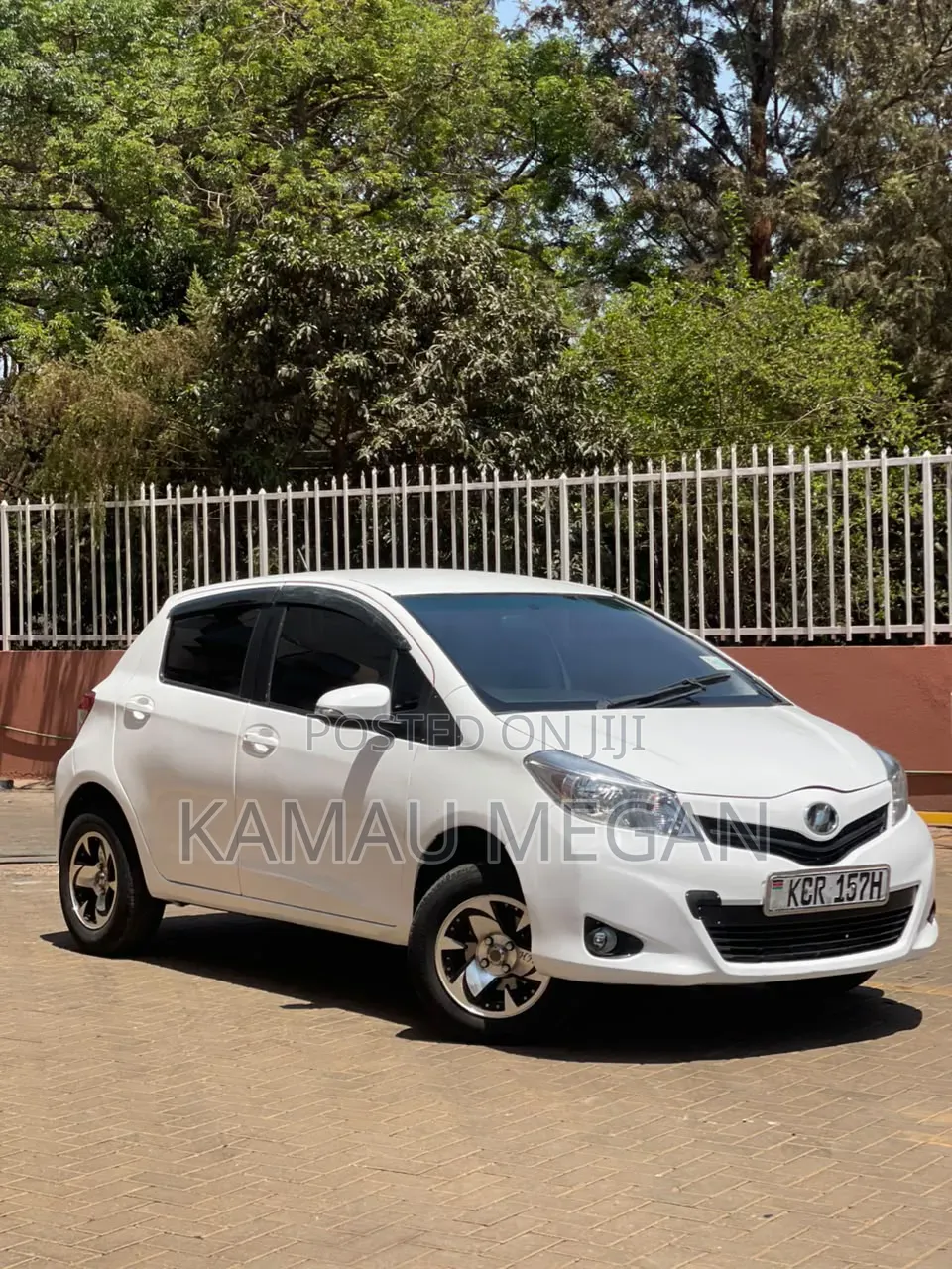 Toyota Vitz 2012 White