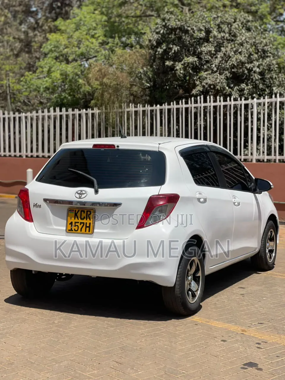 Toyota Vitz 2012 White