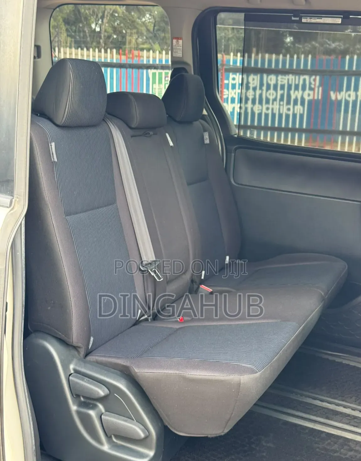 Toyota Voxy 2019 Pearl