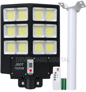 *1000Watts Solar Street Lights + Pole*