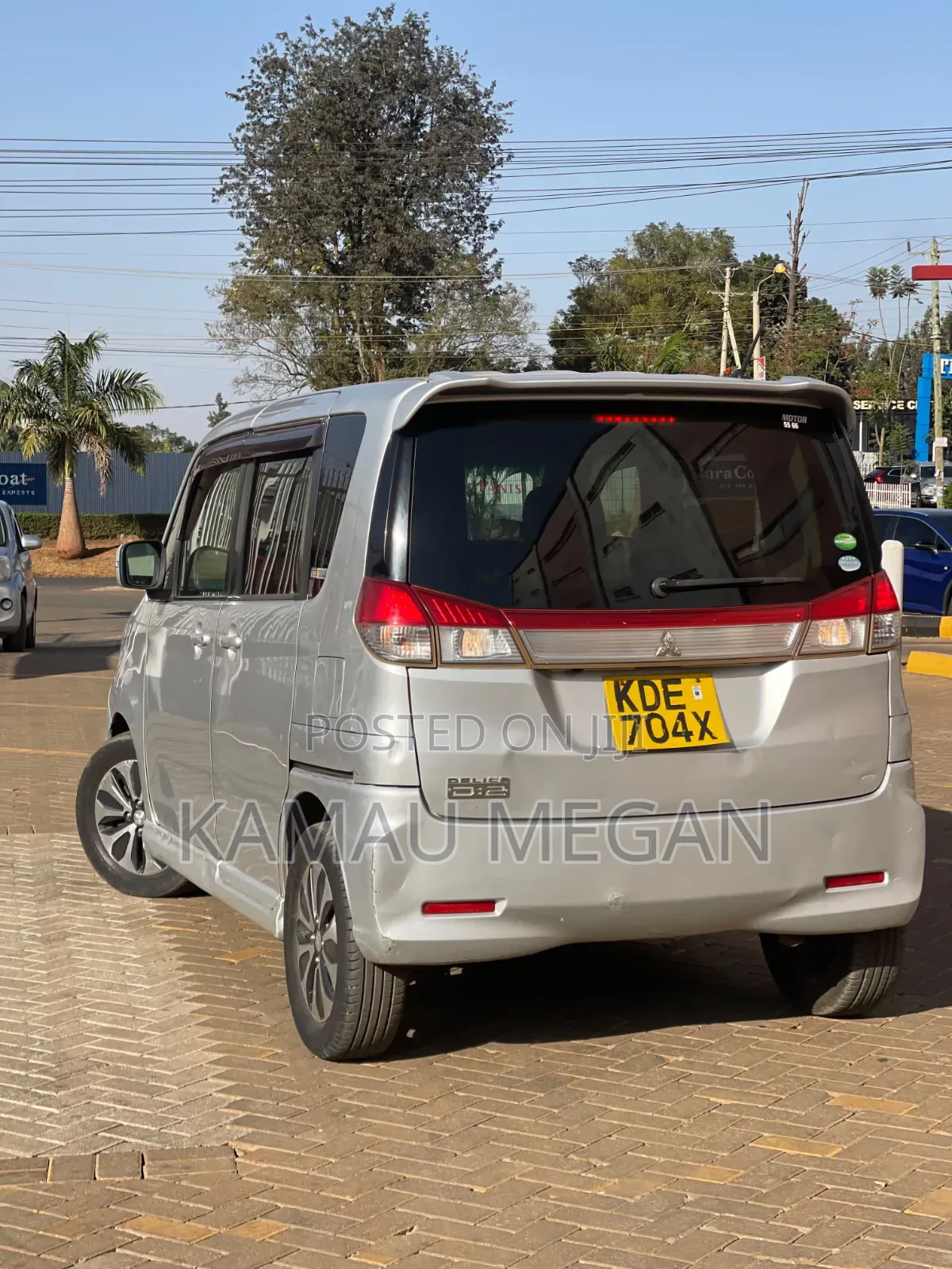 Mitsubishi Delica 2014 Silver