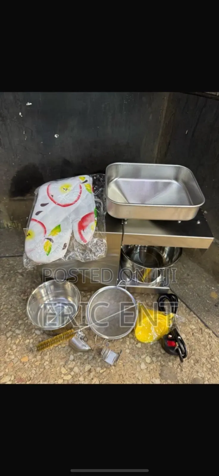 Oil Press. Clean and Durable