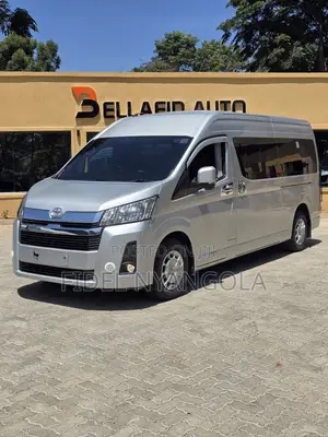 Toyota HiAce 2020 Silver