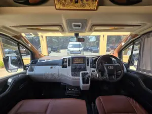 Toyota HiAce 2020 Silver