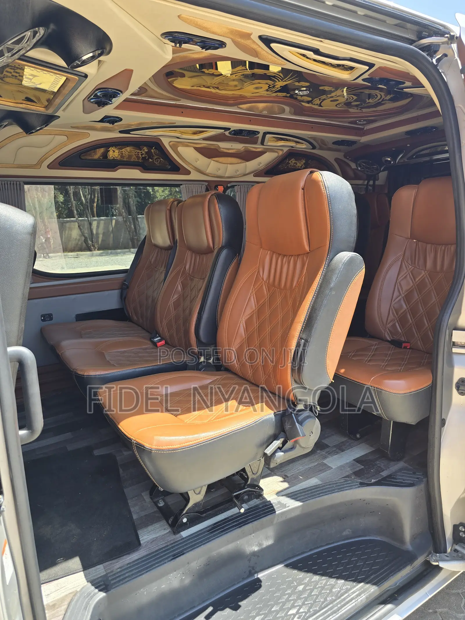 Toyota HiAce 2020 Silver