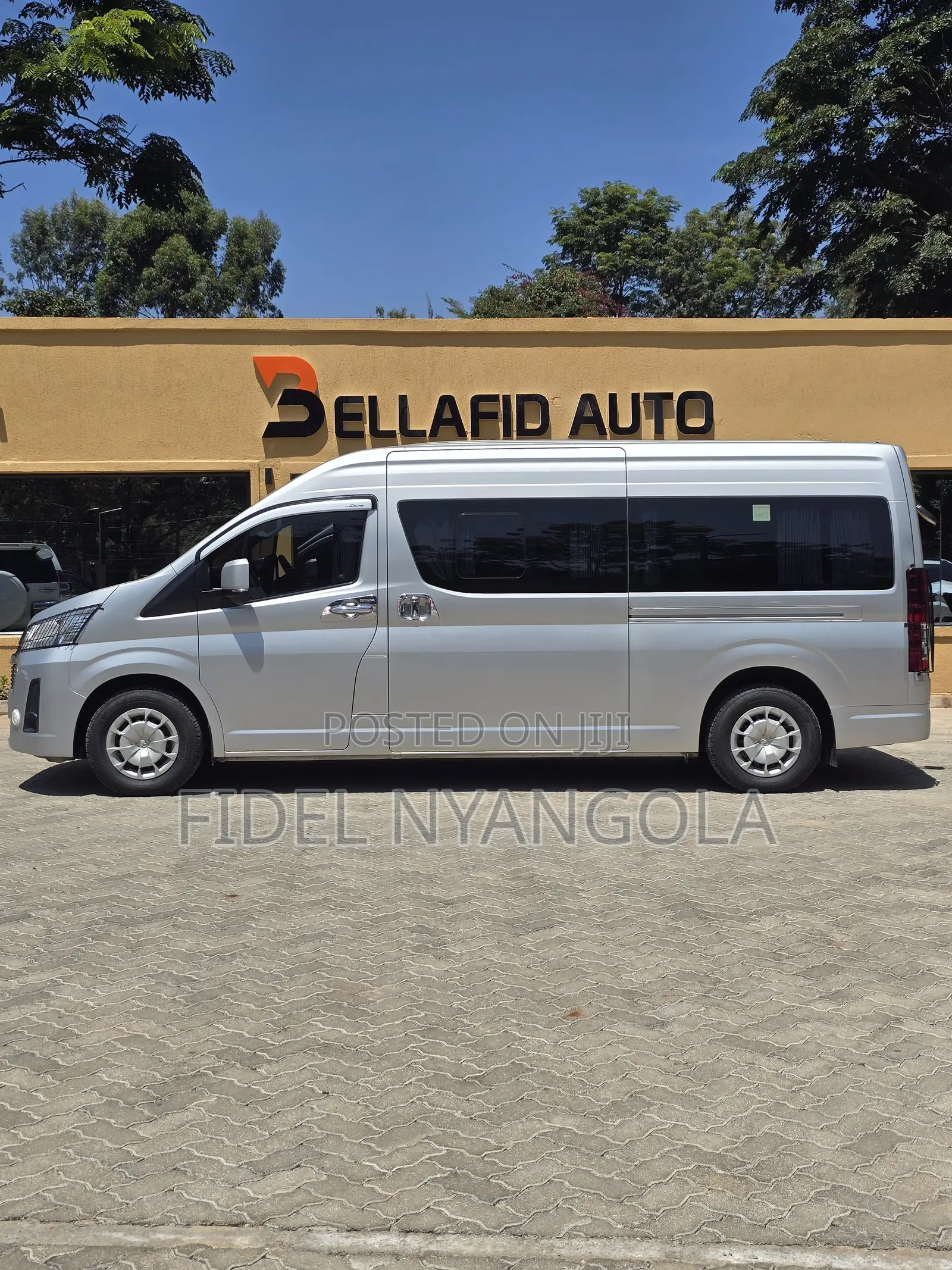 Toyota HiAce 2020 Silver