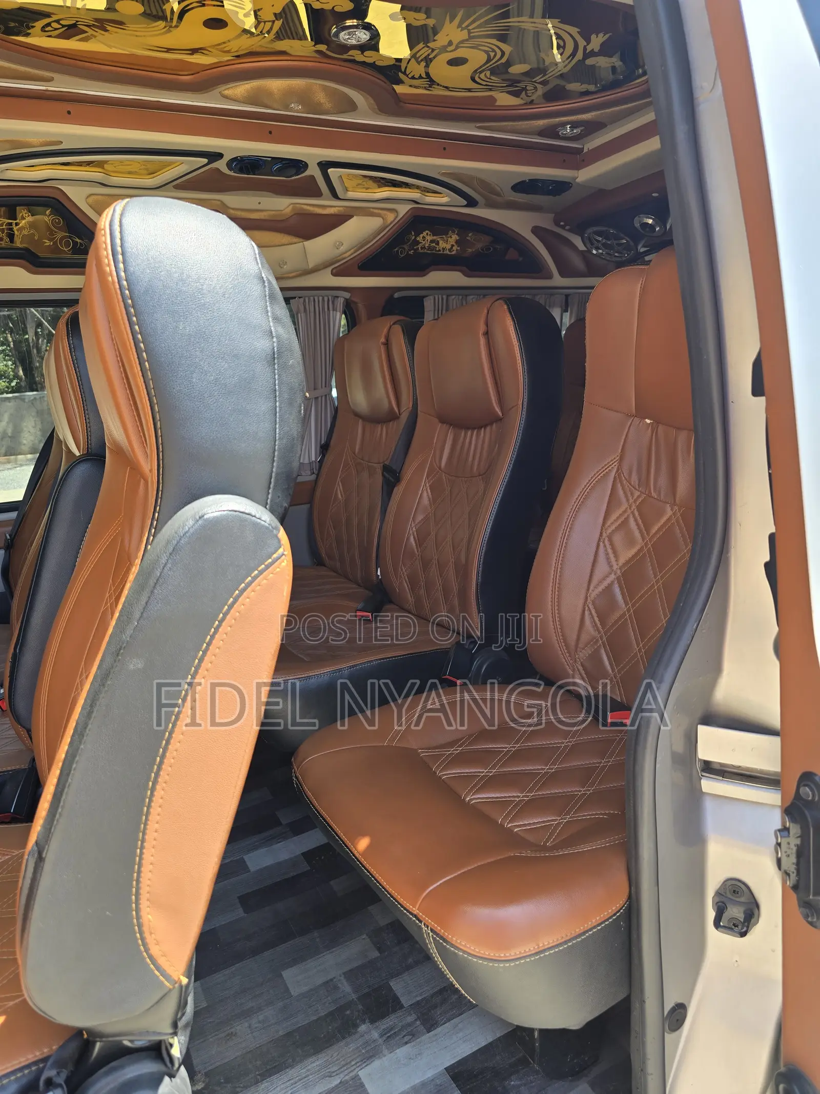 Toyota HiAce 2020 Silver