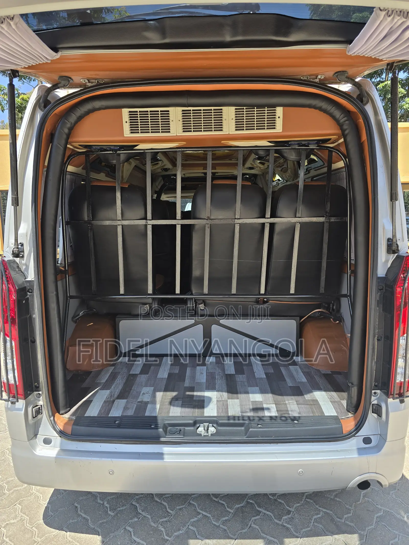 Toyota HiAce 2020 Silver