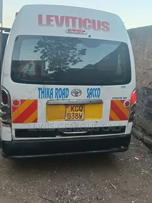 Toyota HiAce 2018 White