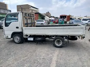 Isuzu El/ Mazda Titanf Diesel, Manual Kdy * C