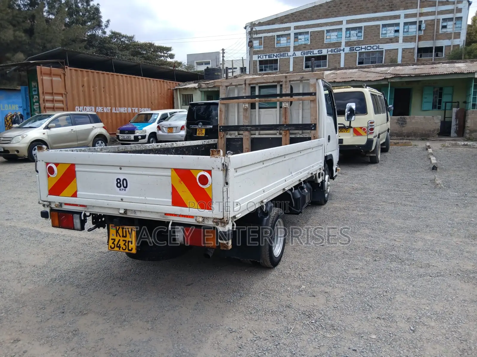 Isuzu El/ Mazda Titanf Diesel, Manual Kdy * C