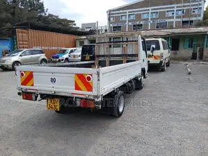 Isuzu El/ Mazda Titanf Diesel, Manual Kdy * C