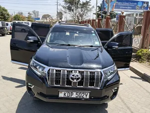 Toyota Land Cruiser Prado 2017 Black