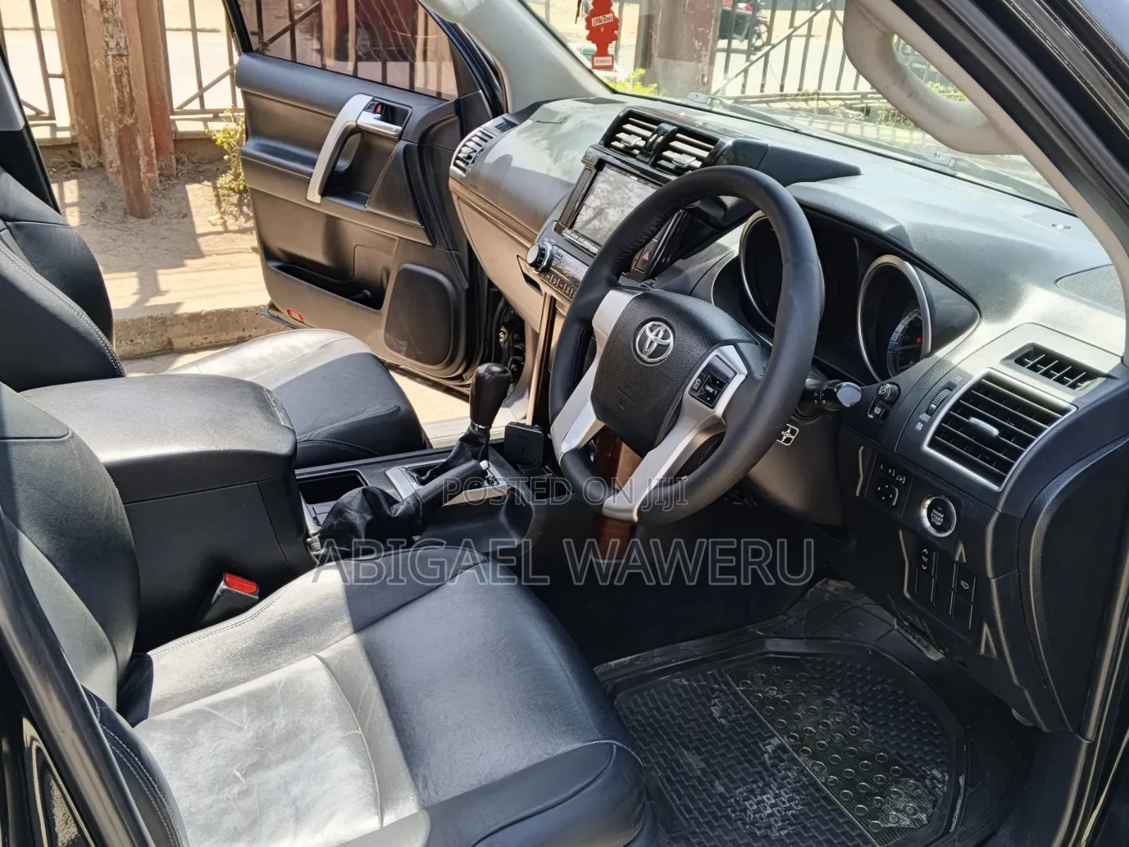 Toyota Land Cruiser Prado 2017 Black