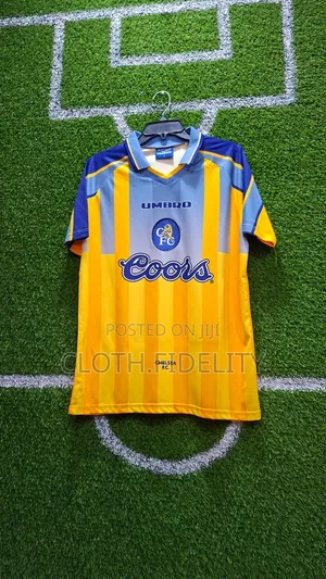 Chelsea Cools Away 1996/1997 Retro Jersey.
