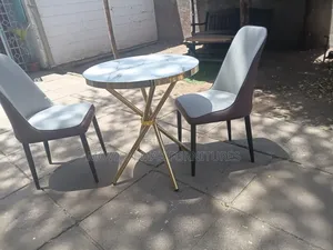 Dinning Set,padded Qutions