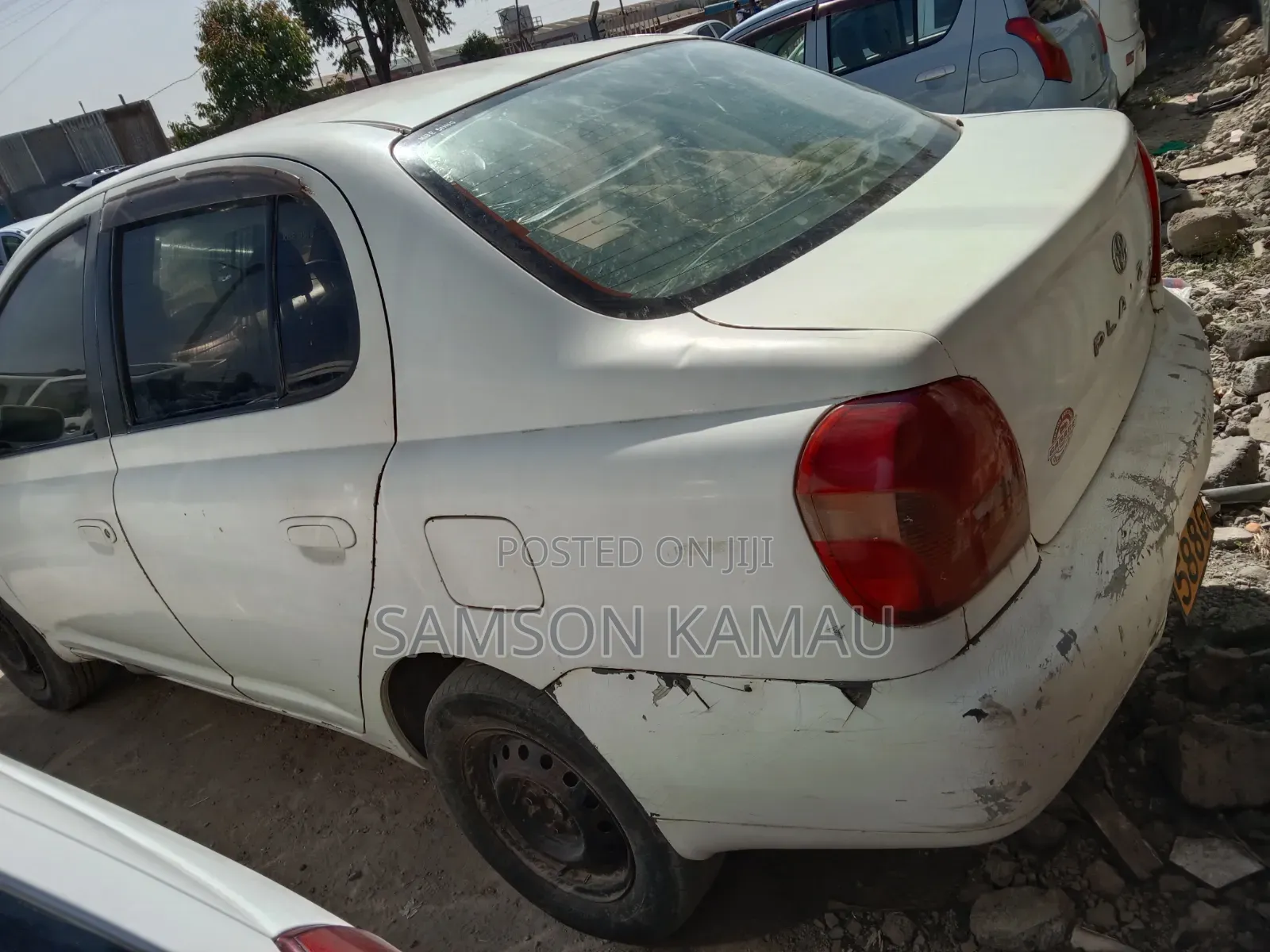 Toyota Platz 2003 White