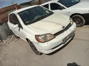 Toyota Platz 2003 White