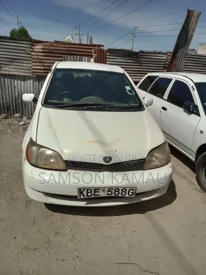 Toyota Platz 2003 White