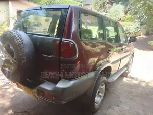Nissan Terrano 1999 Red
