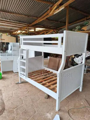 3.5x6 Top & 4x6 White Beadboard Bunk Bed
