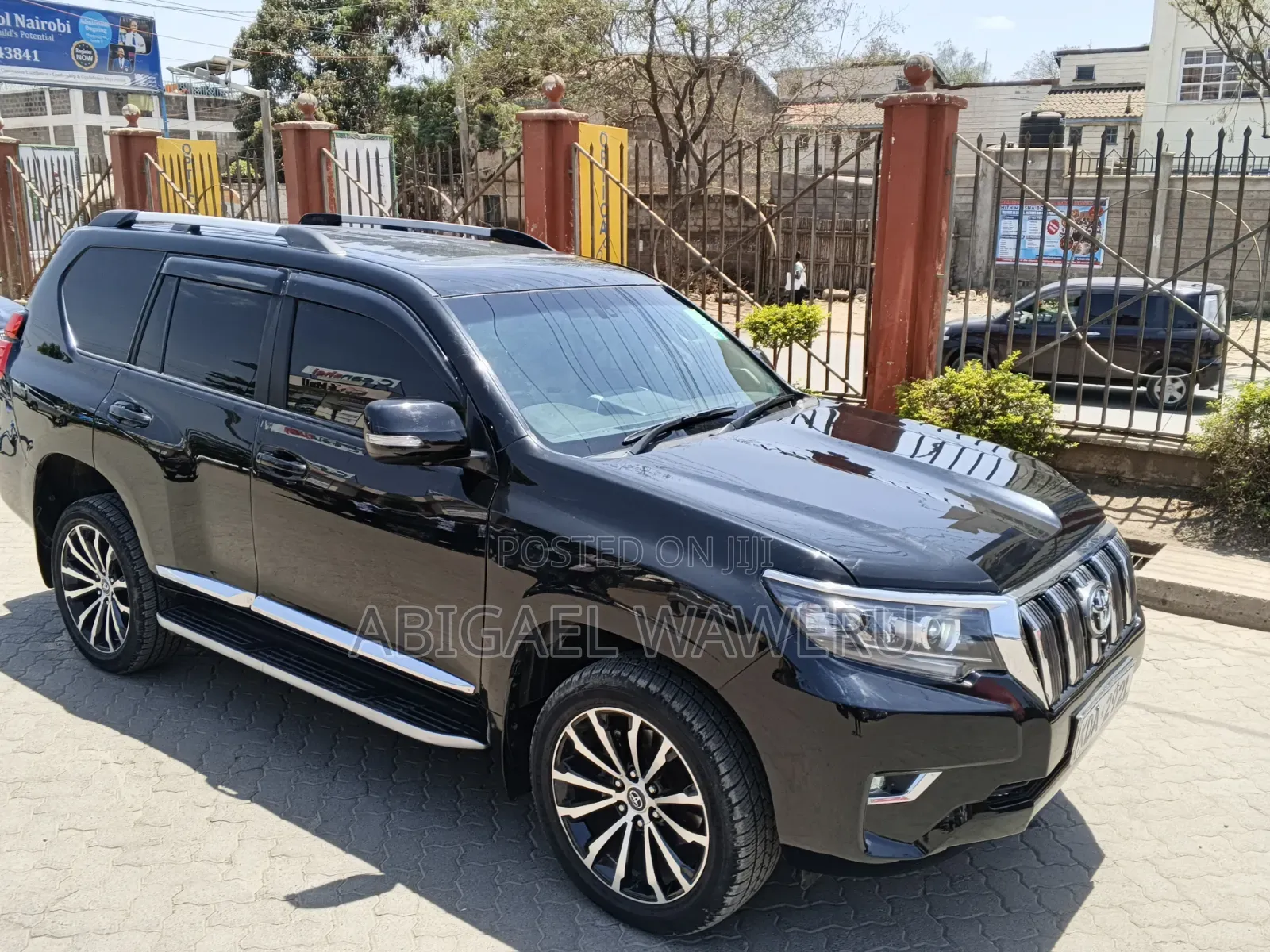 Toyota Land Cruiser Prado 2017 Black