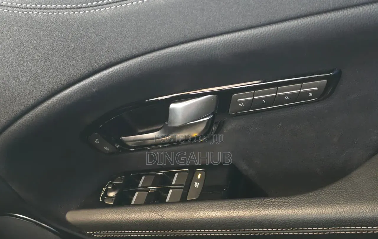 Land Rover Range Rover Evoque 2018 Black