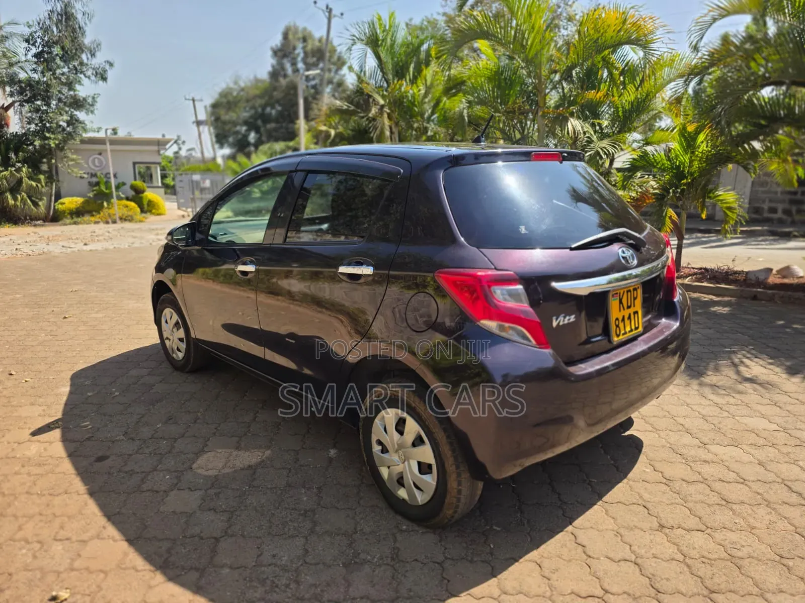 Toyota Vitz 2016 Maroon