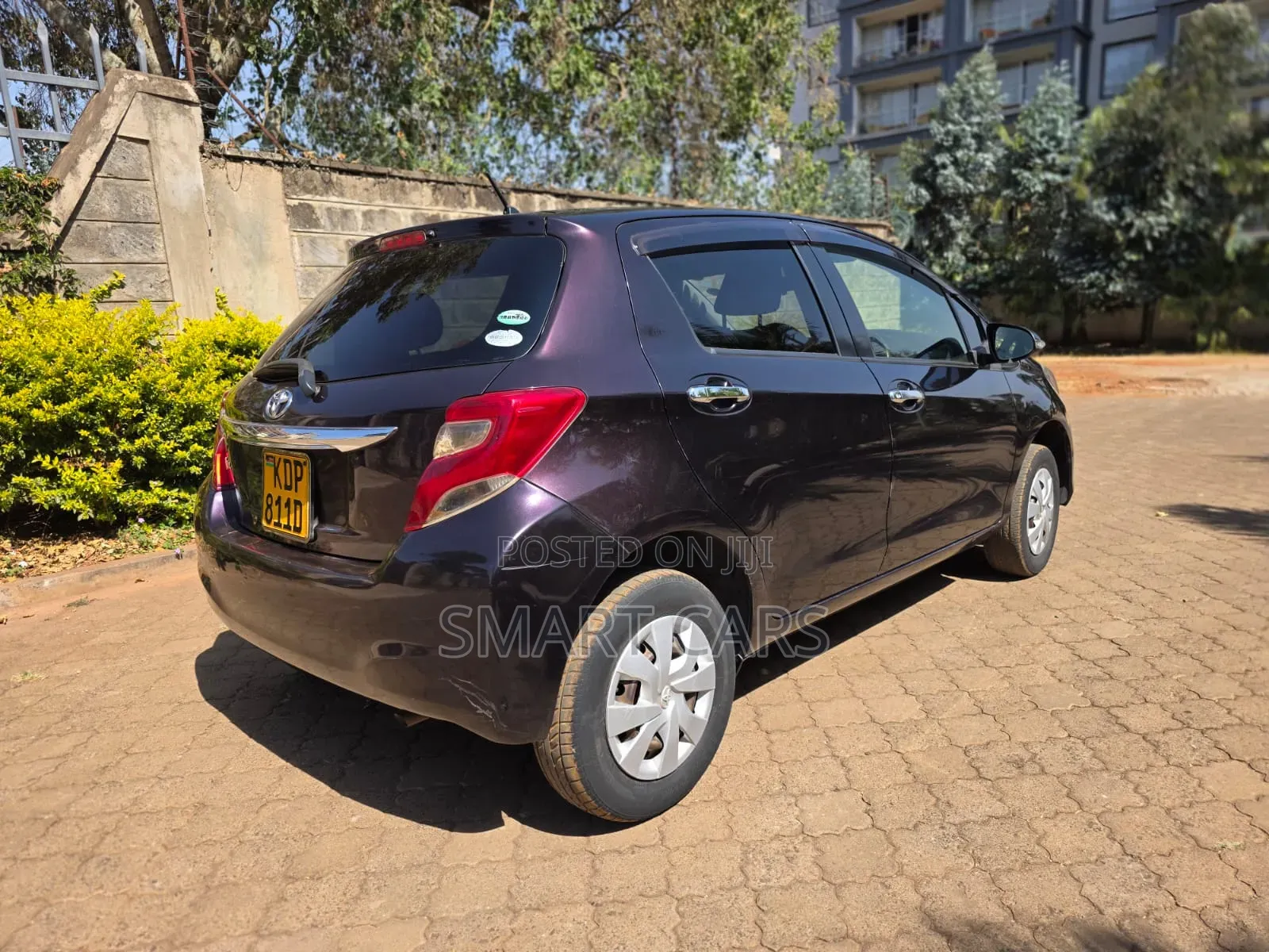 Toyota Vitz 2016 Maroon