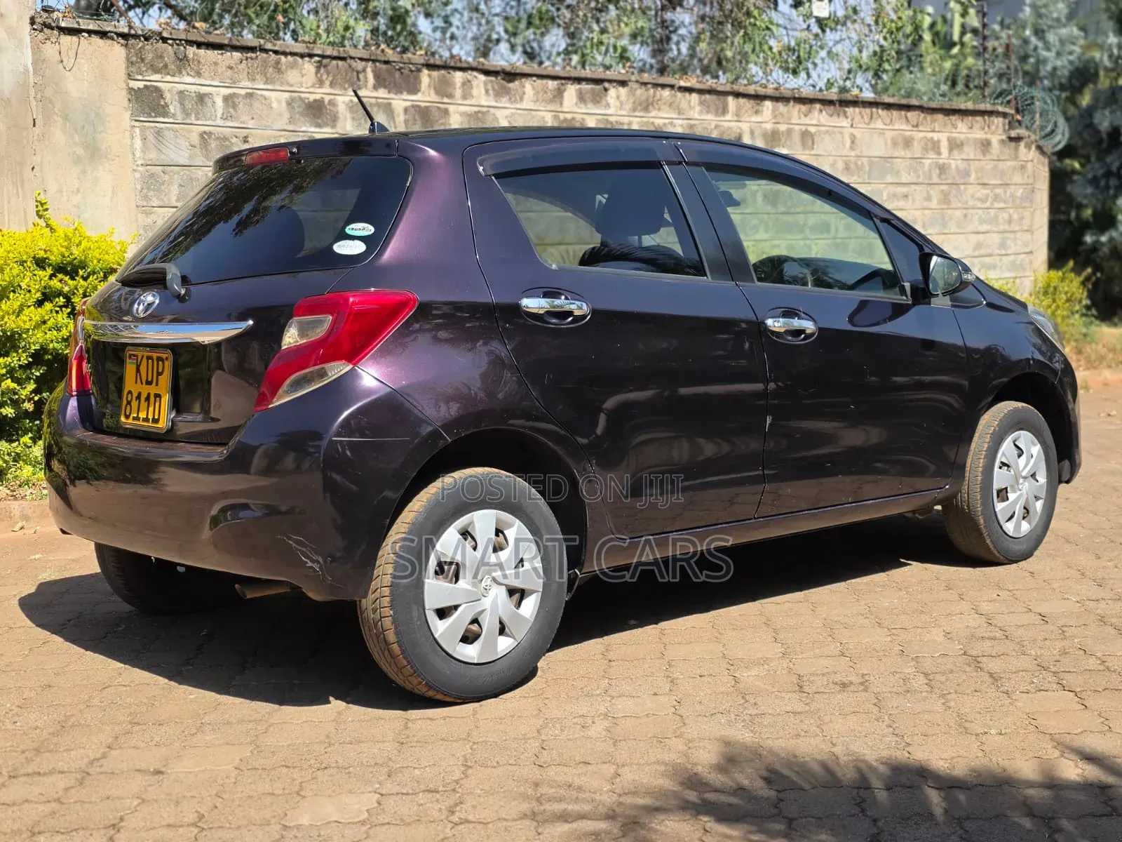 Toyota Vitz 2016 Maroon