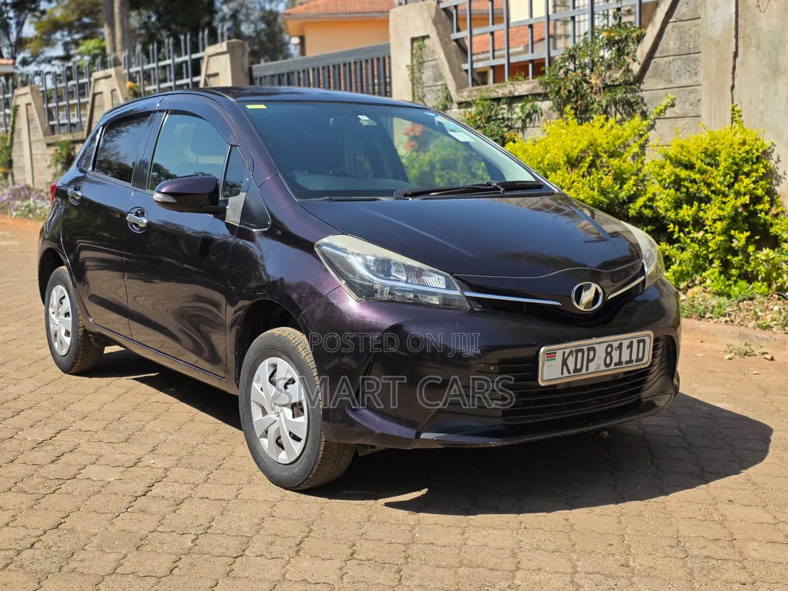 Toyota Vitz 2016 Maroon