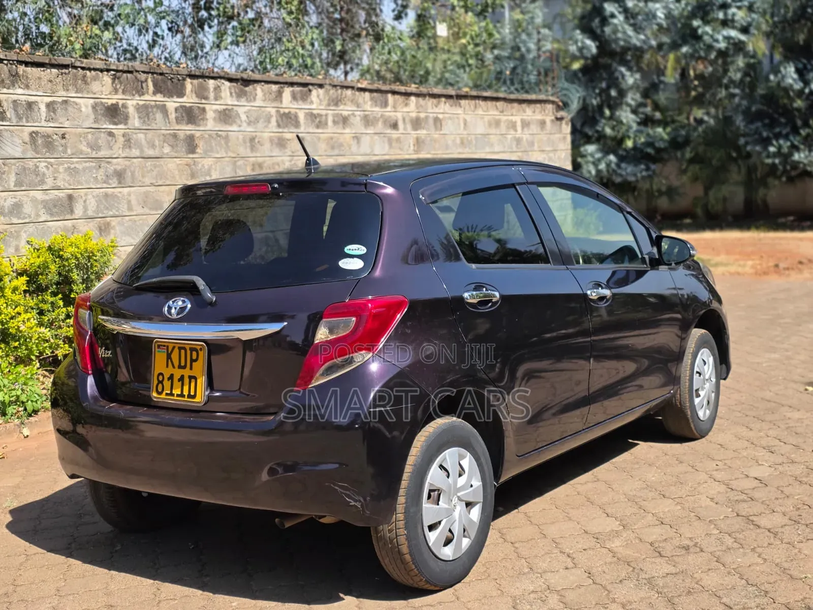 Toyota Vitz 2016 Maroon