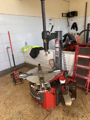 Commercial Sunshine Italy STC-768 Tyre Changer