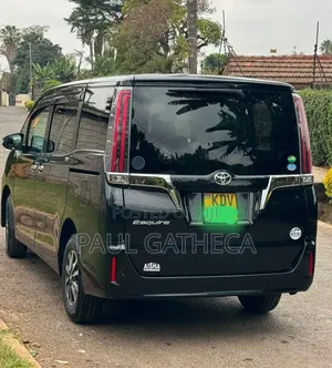 Toyota Esquire 2018 Black