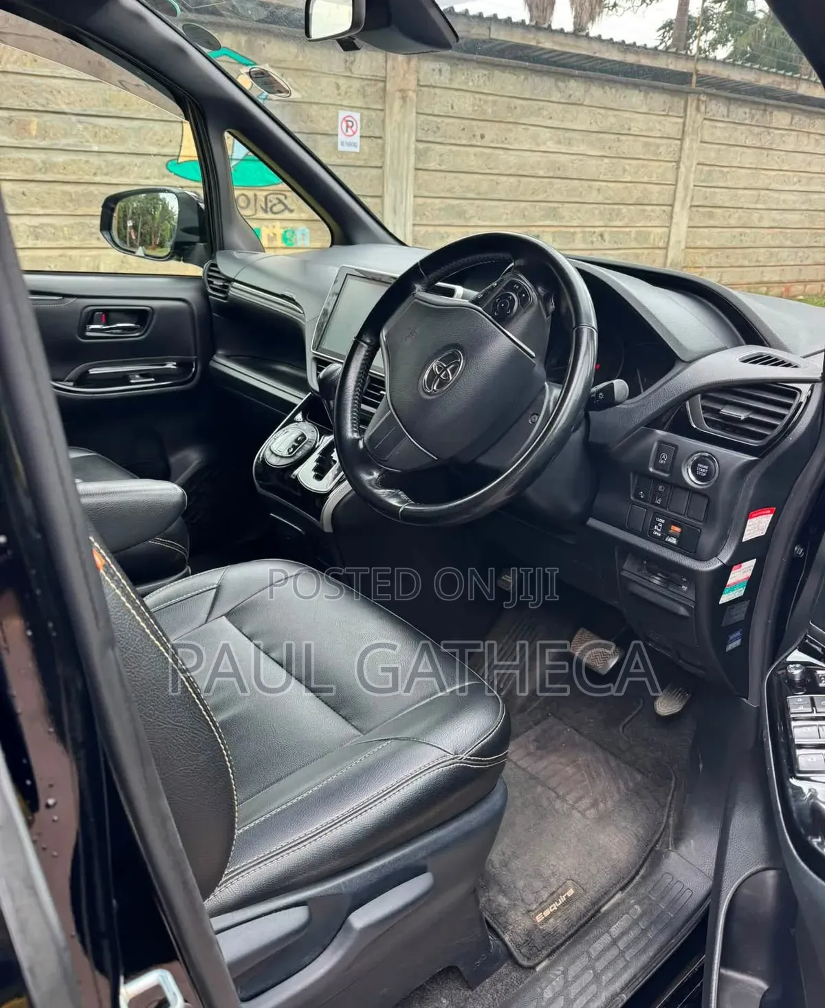 Toyota Esquire 2018 Black