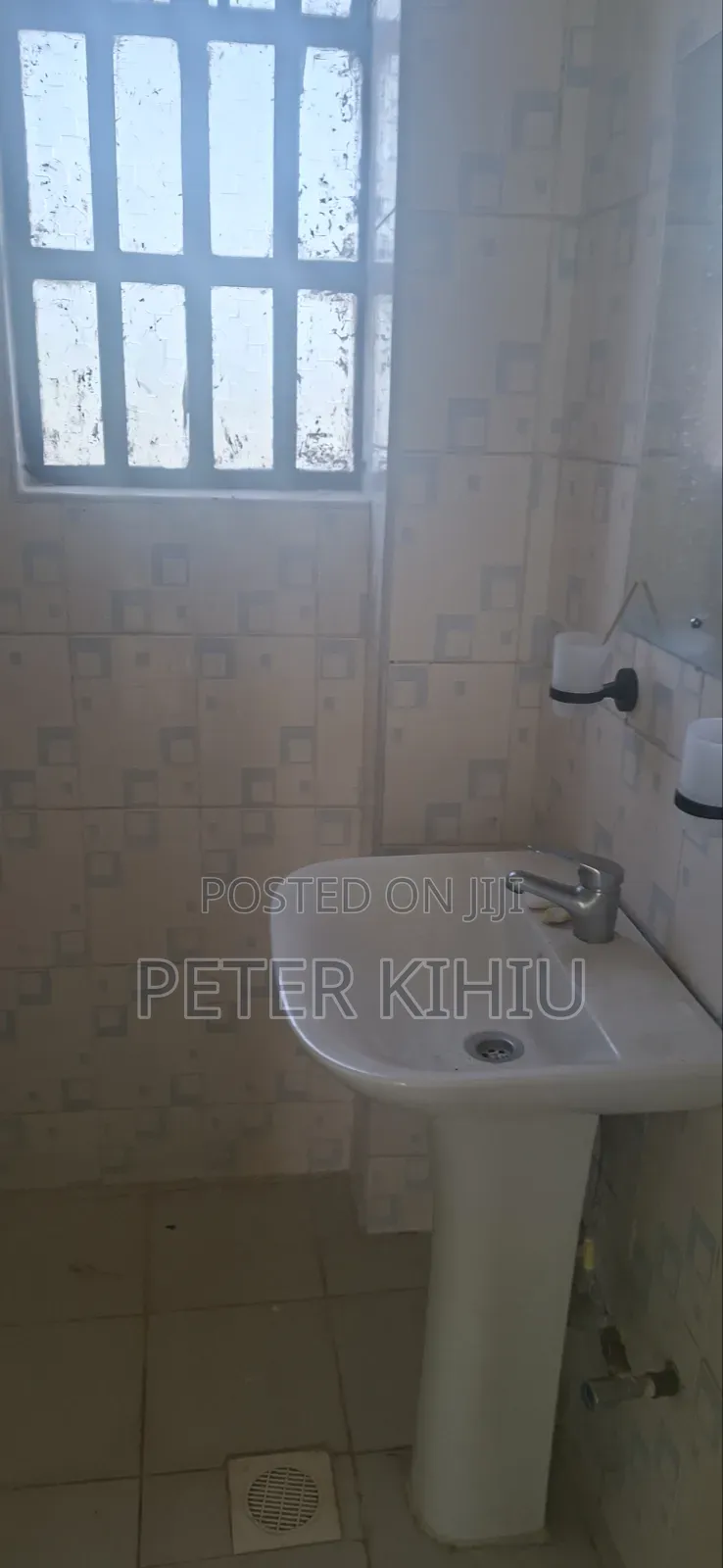 3bdrm Apartment in South C for rent