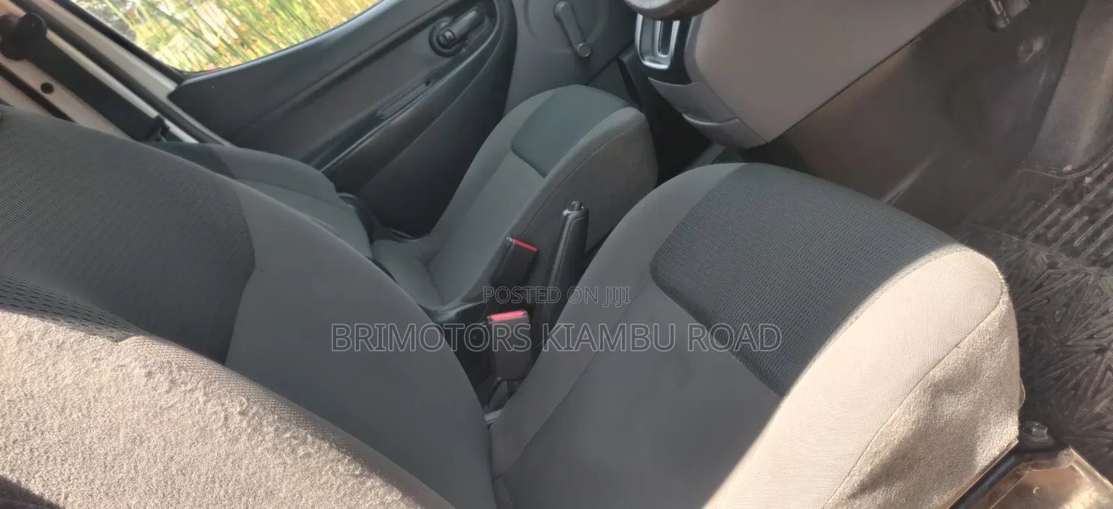 Nissan Caravan (Urvan) 2016 White