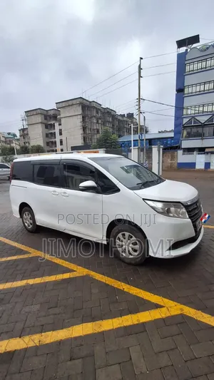 Toyota Noah 2014 Black