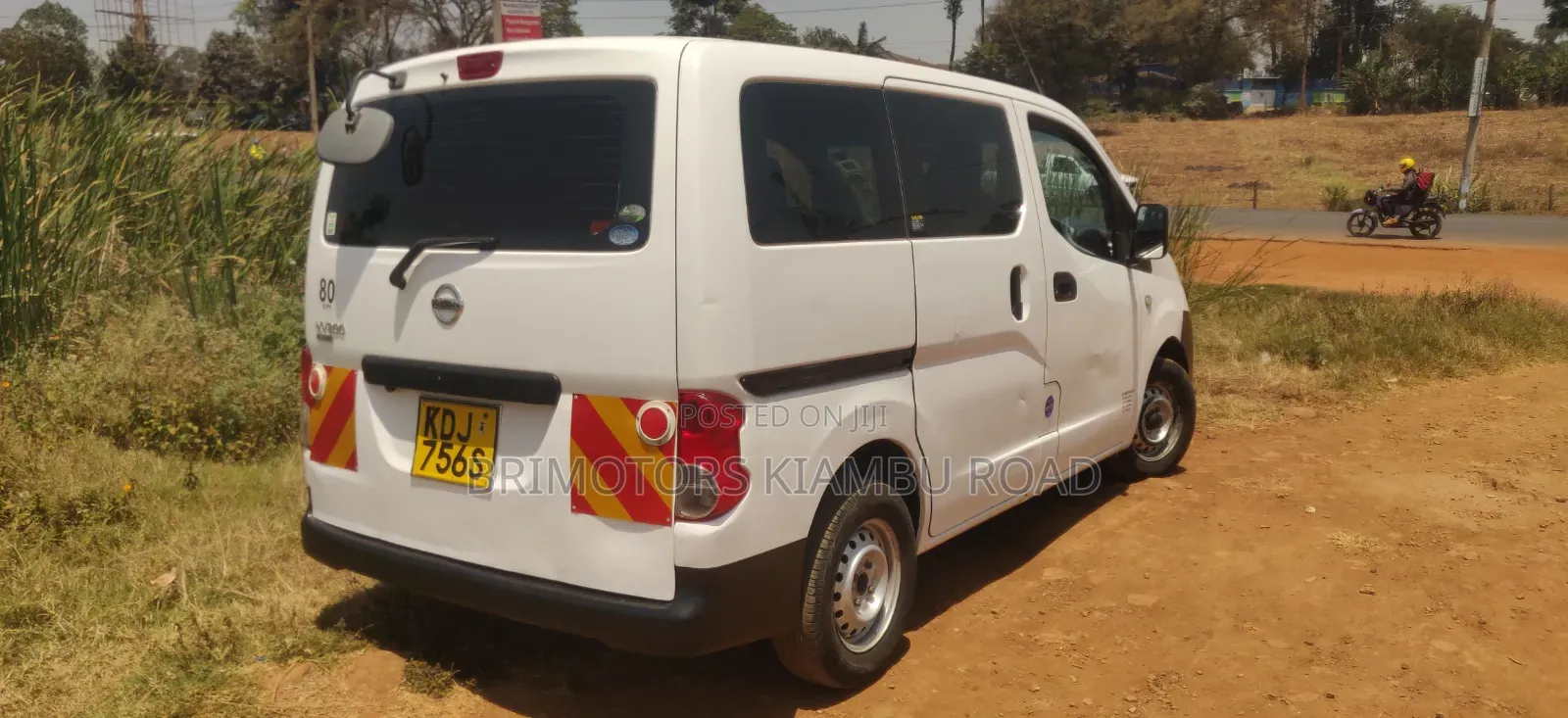 Nissan Caravan (Urvan) 2016 White