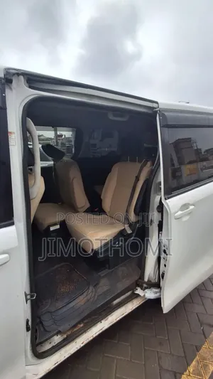 Toyota Noah 2014 Black