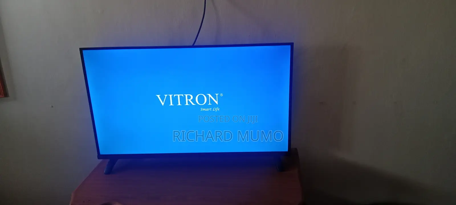 Vitron 32 Inch Smart TV.Frameless