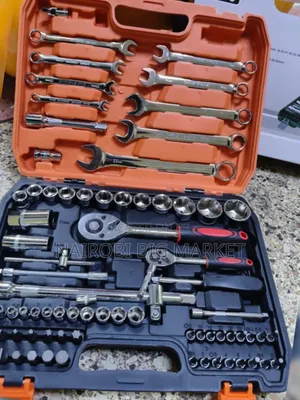 82pcs Socket Wrench Set