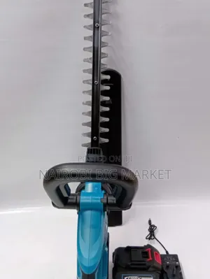 Makita Cordless Hedge Trimmer