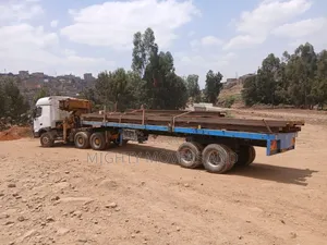 Crane Accessible for Lifting Heavy Items - Professional Services