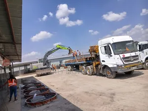 Crane Accessible for Lifting Heavy Items - Professional Services