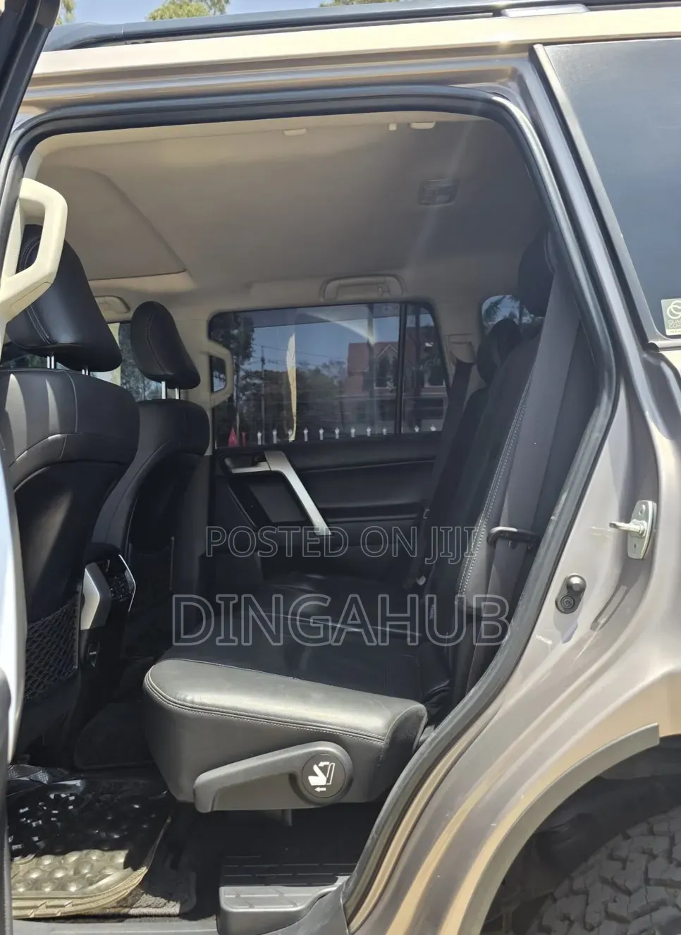 Toyota Land Cruiser Prado 2019 Gold