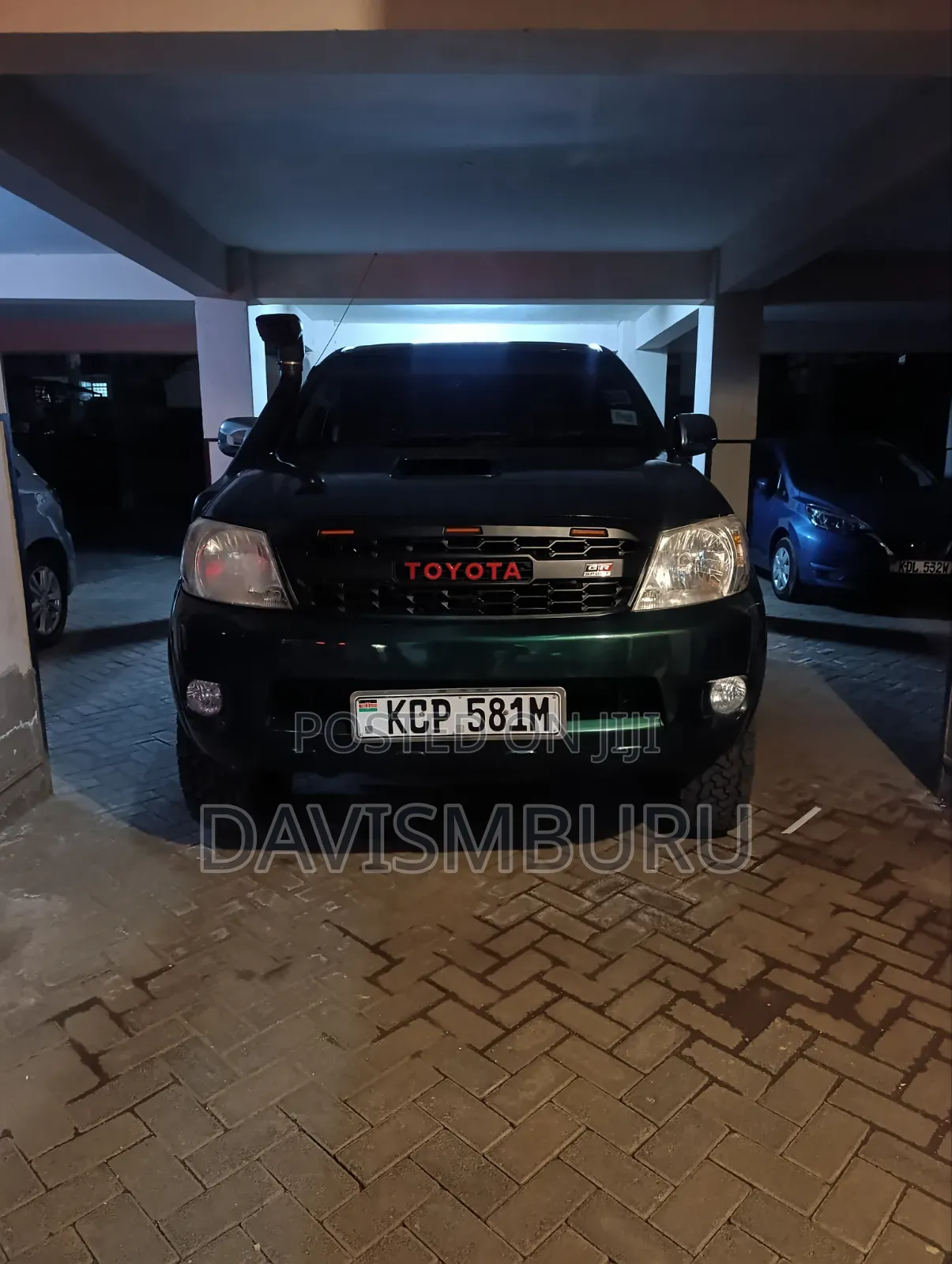 Toyota Hilux 2010 Green