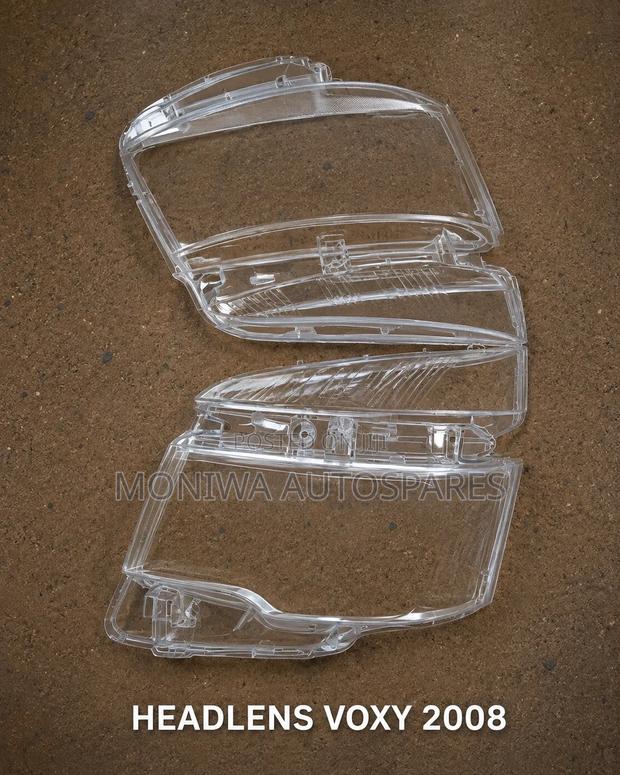 Headlens Toyota Voxy 2008