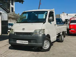 Toyota TownAce 2018 Pearl
